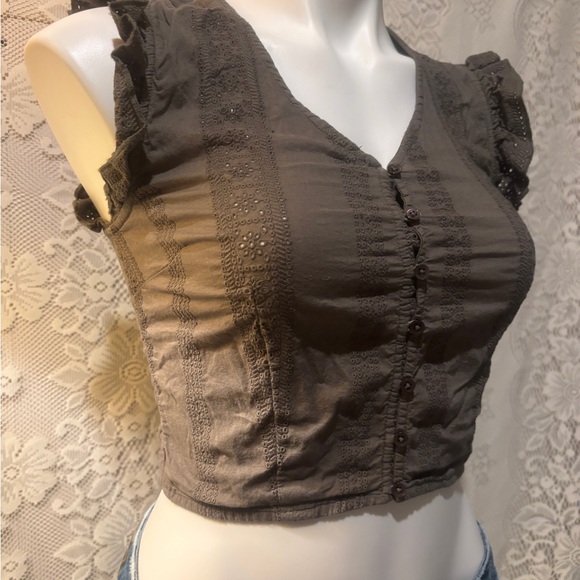 Oak & Fort cropped shirt in green - Picture 2 of 3